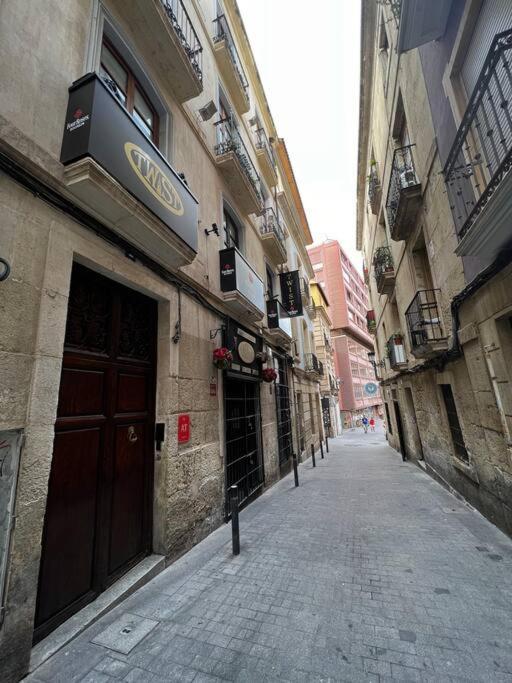 Old Town 1 Bedroom Hideaway Alicante Dış mekan fotoğraf